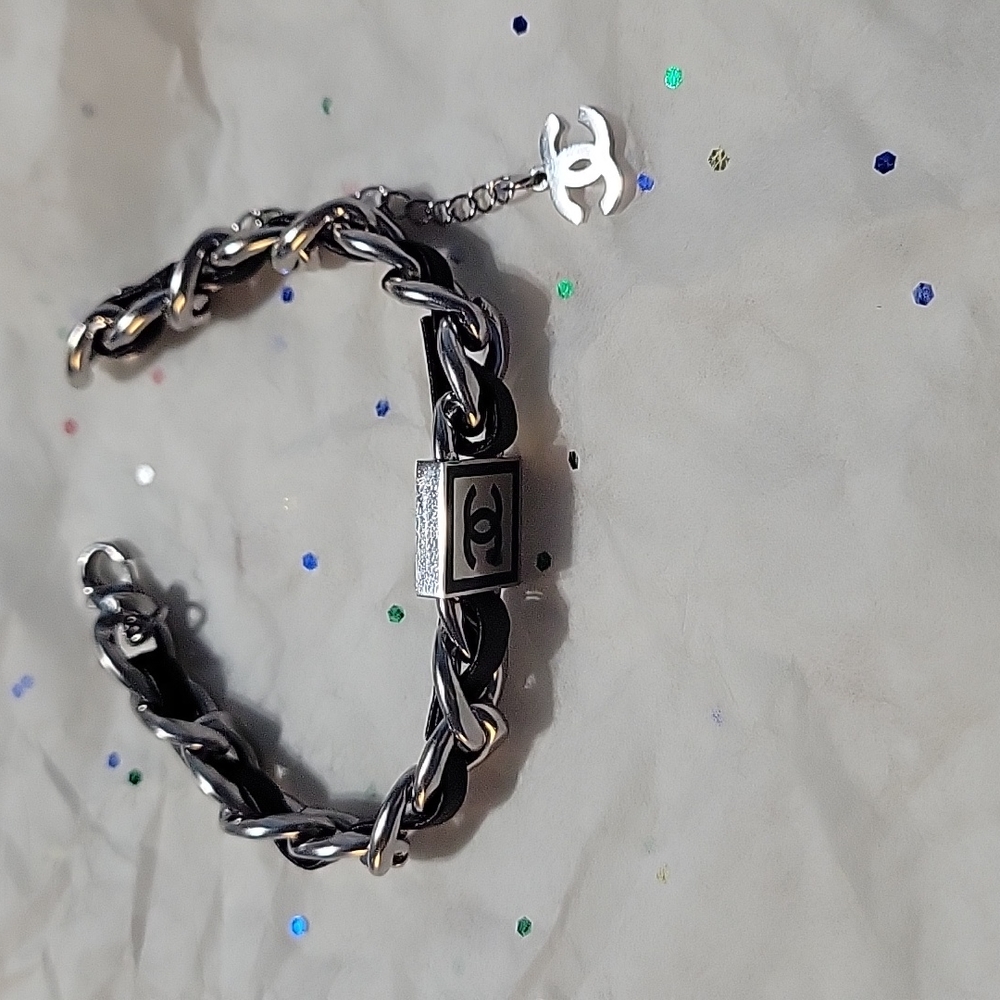 Bracelet - Picture 3 of 3